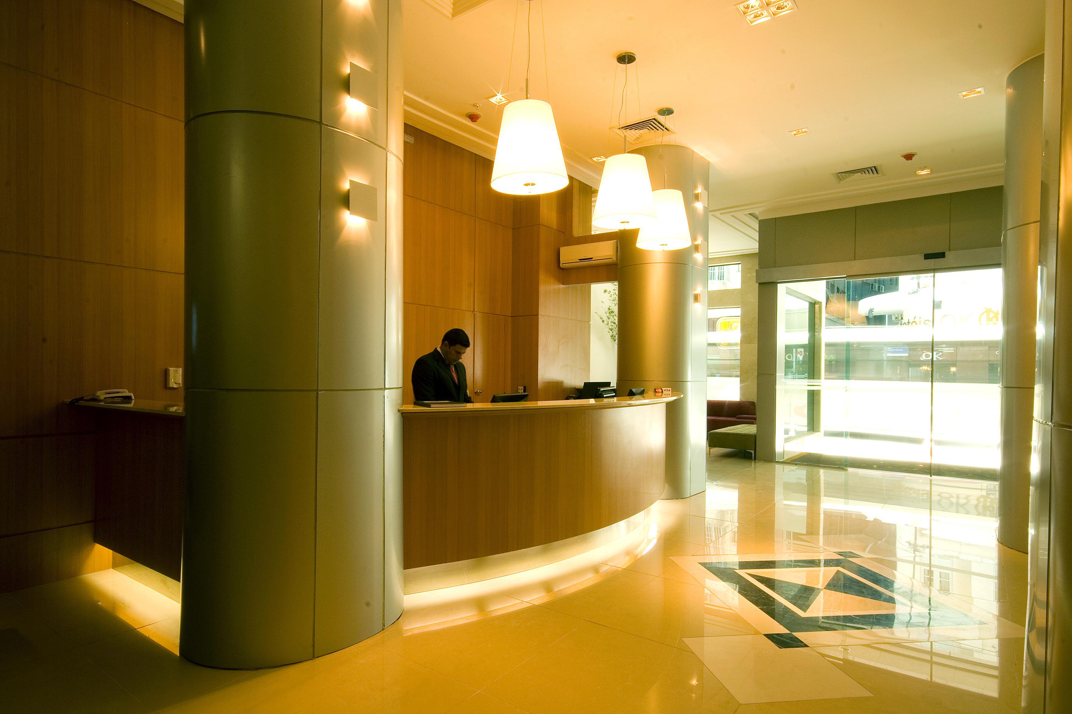 Hotel Atlantico Business Centro Рио де Жанейро Екстериор снимка Reception desk of a modern hotel